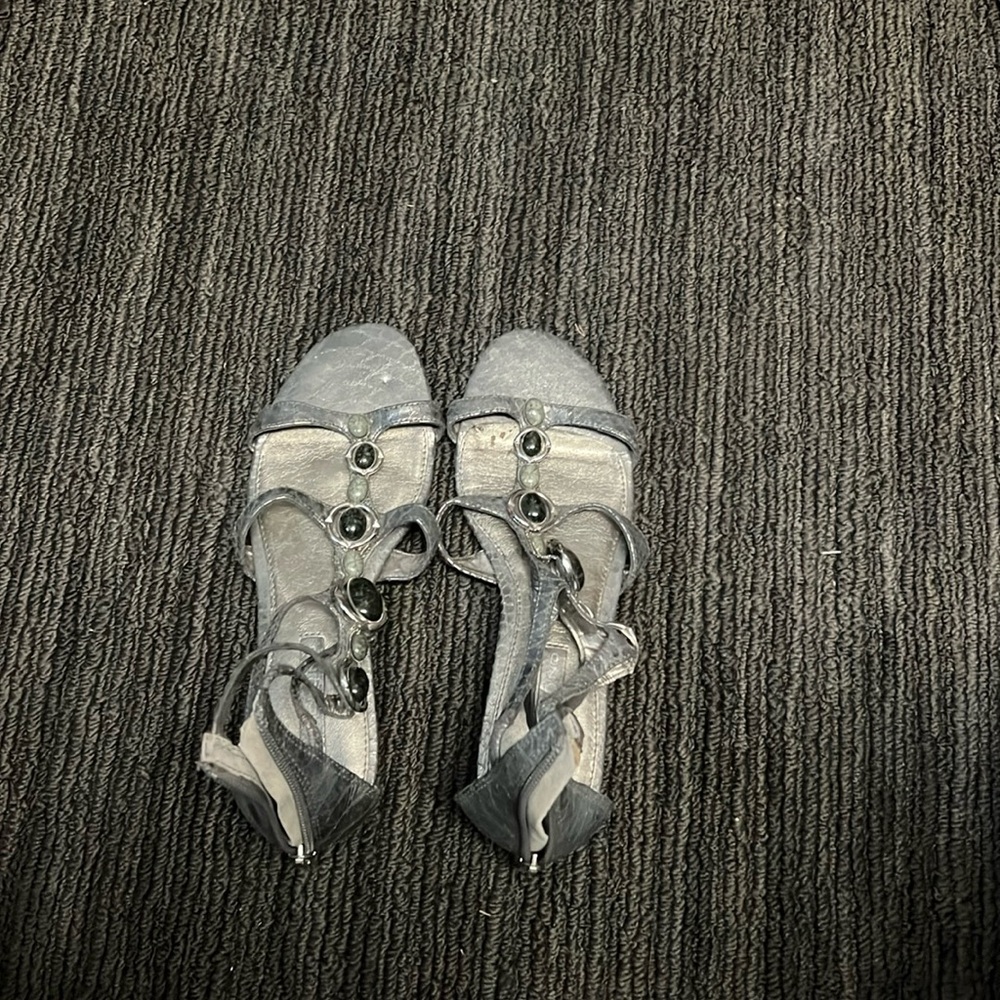 Flat open shoes size 8.5 by mandolin